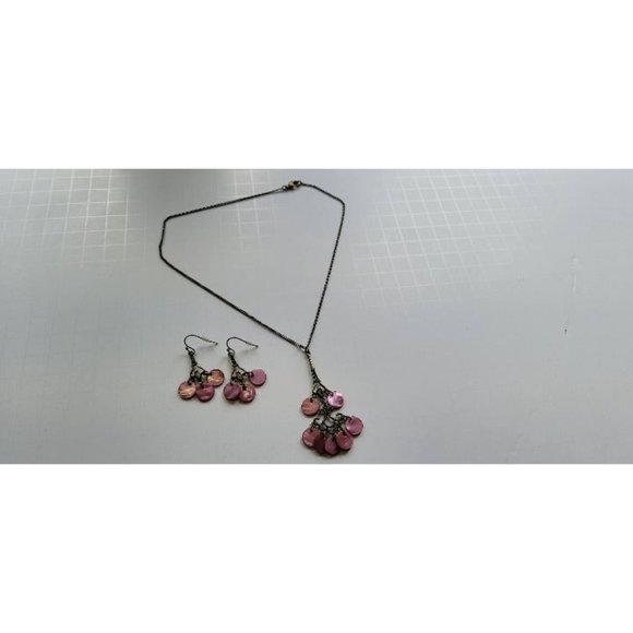 Avon vintage Earrings and necklace set - Picture 3 of 5